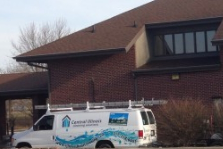 Exterior Cleaning First Mid-Illinois Bank in Effingham, Illinois Thumbnail